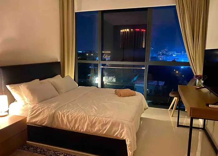 The Khals Suite@Kozi Square
